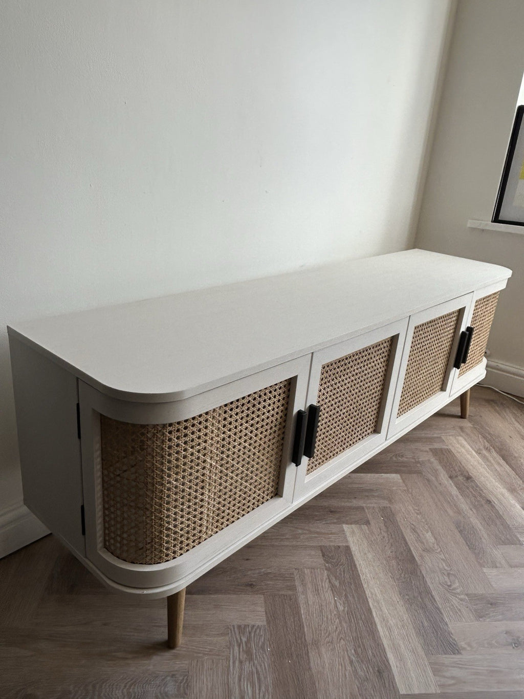Daals Izzy Curved Rattan 160cm Wide TV Unit, White