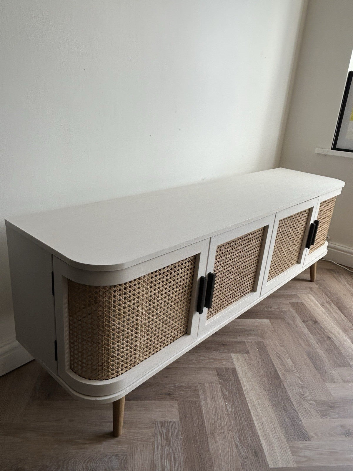 Daals Izzy Curved Rattan 160cm Wide TV Unit, White