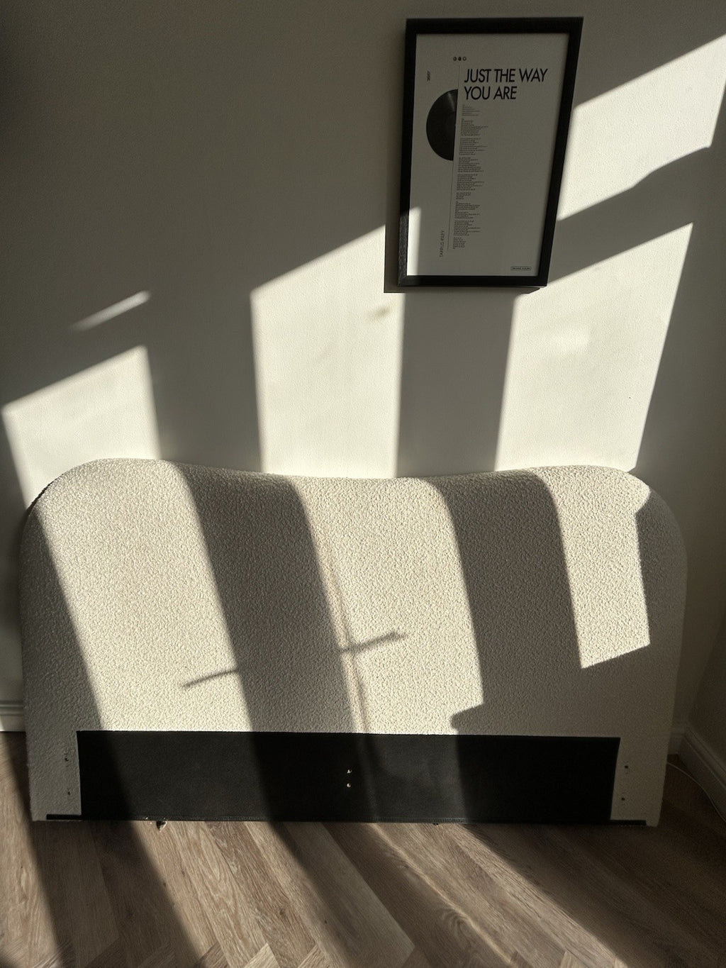 Daals Curved Headboard In Beige Boucle - King Size