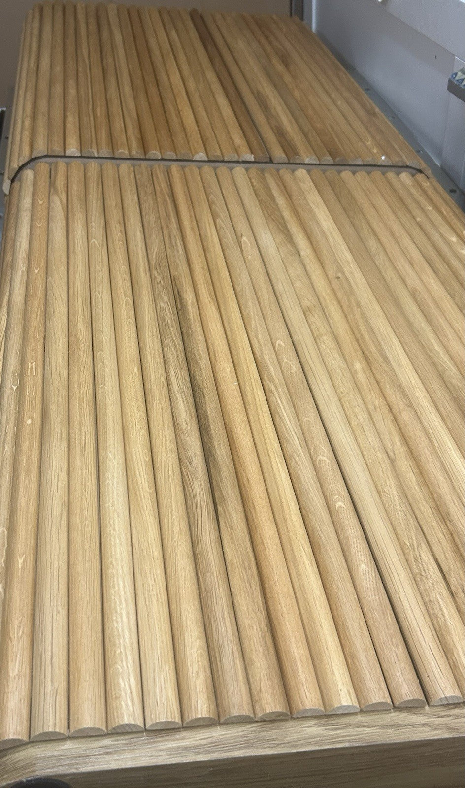 Daals Maru Oval 6-8 Seater Extending Oak Pedestal Dining Table, Oak